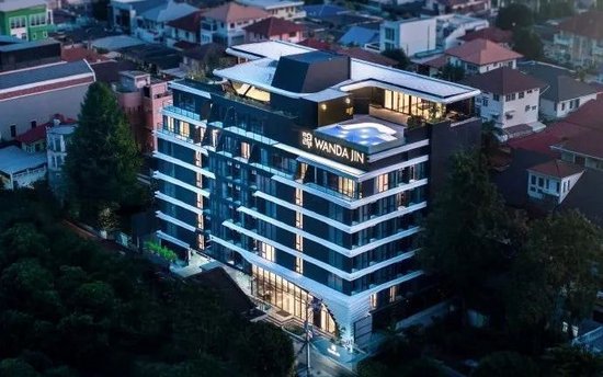 日升策略 万达酒店发展抛售核心资产，24亿港元或派息“入袋”王健林父子