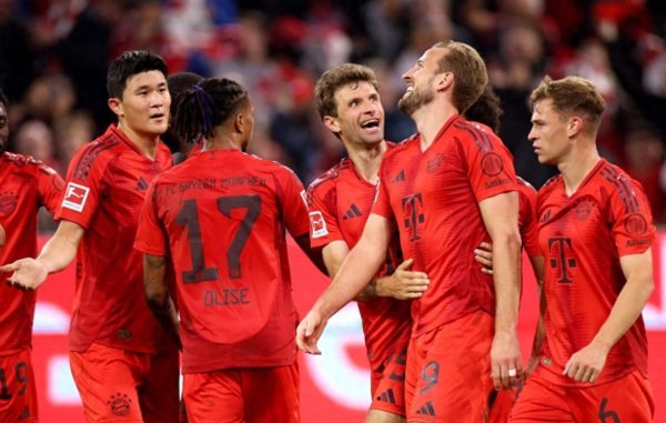富明证券 拜仁慕尼黑提前两轮加冕德甲第33冠: 凯恩终结16年无冠魔咒, 孔帕尼战术革新重塑统治力